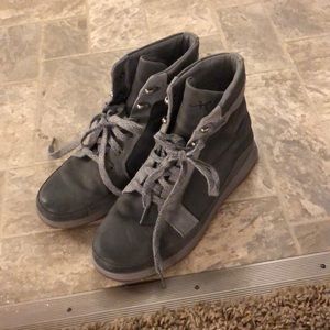 Chaco grey waterproof boots size 10 women